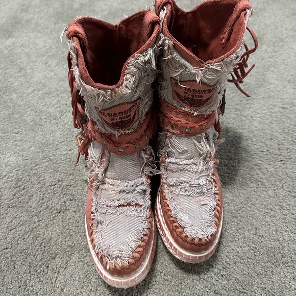 Sold - Picture 2 of 5